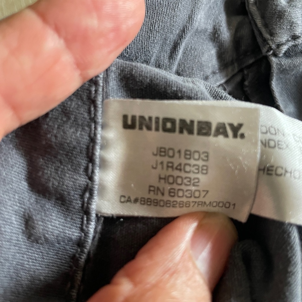UNIONBAY Gray Cargo Shorts Casual Style SZ 11 - Picture 8 of 9